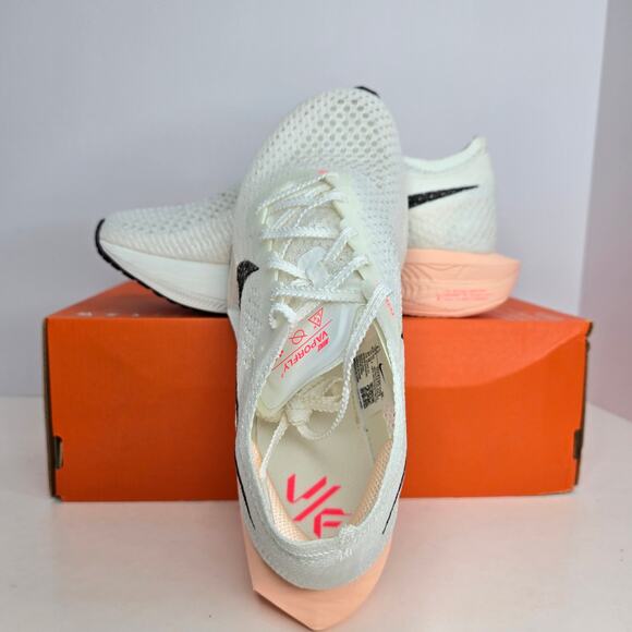 Nike ZoomX Vaporfly Next% 3 Sail/Crimson Tint Size 8.5 Women - Picture 4 of 8